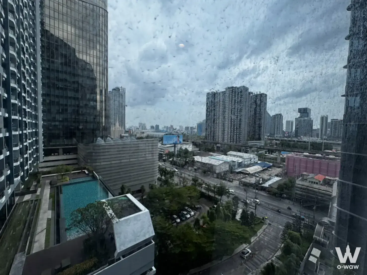 Condo with 1 bedroom for rent at Ideo Mobi Asoke — photo 5 of 5