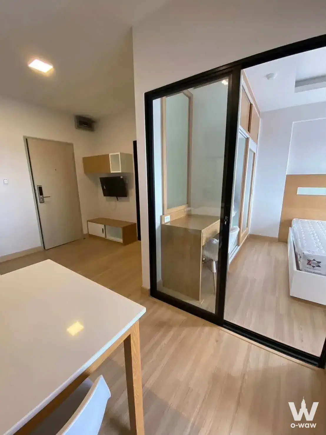 Unfurnished studio unit for sale in Finn CONDO3 @suandok with sliding glass partition