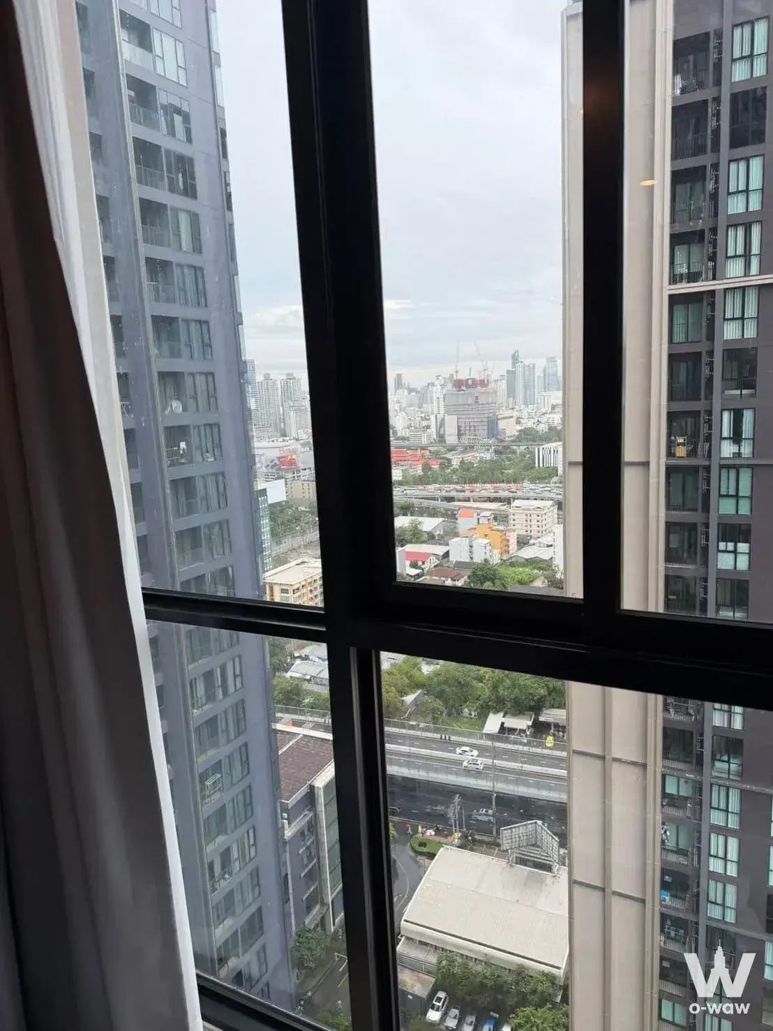 Condo with 2 bedrooms for rent at Nue District R9 — photo 2 of 5