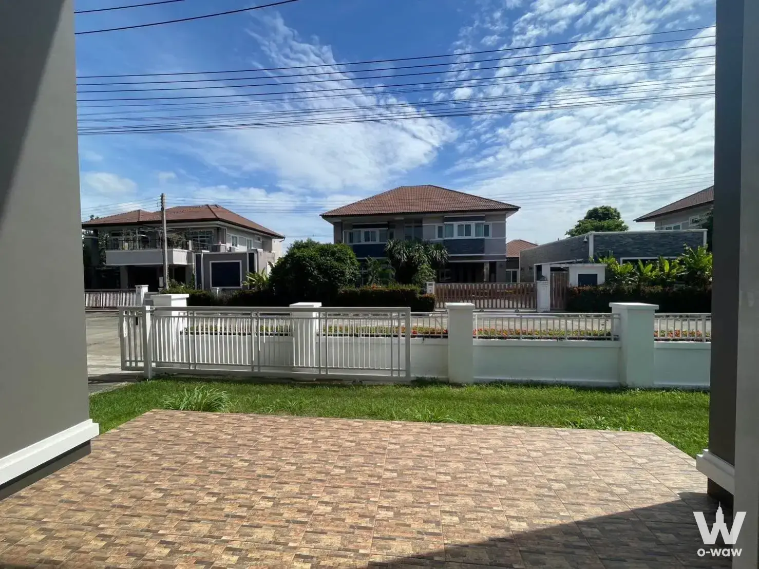 House with 5 bedrooms for sale at San Kamphaeng New Road, Phase 1, Chiang Mai, Thailand — photo 2 of 5