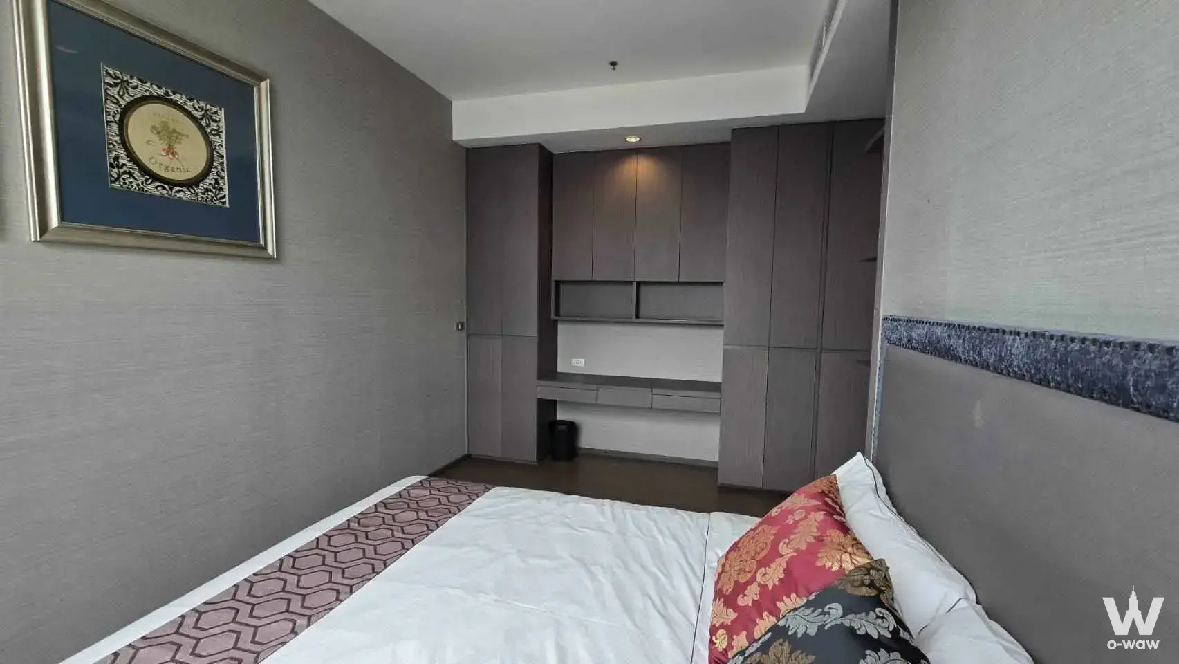 Commercial with 1 bedroom for rent at The Diplomat Sathorn — photo 2 of 5