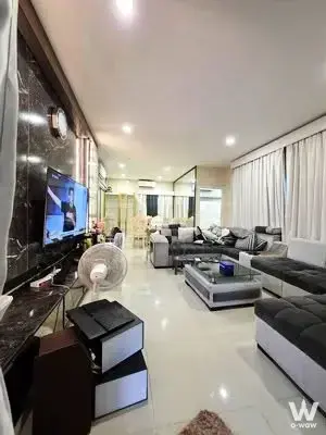 House with 4 bedrooms for rent at Perfect Place Sukhumvit 77-Suvarnabhumi — photo 3 of 4