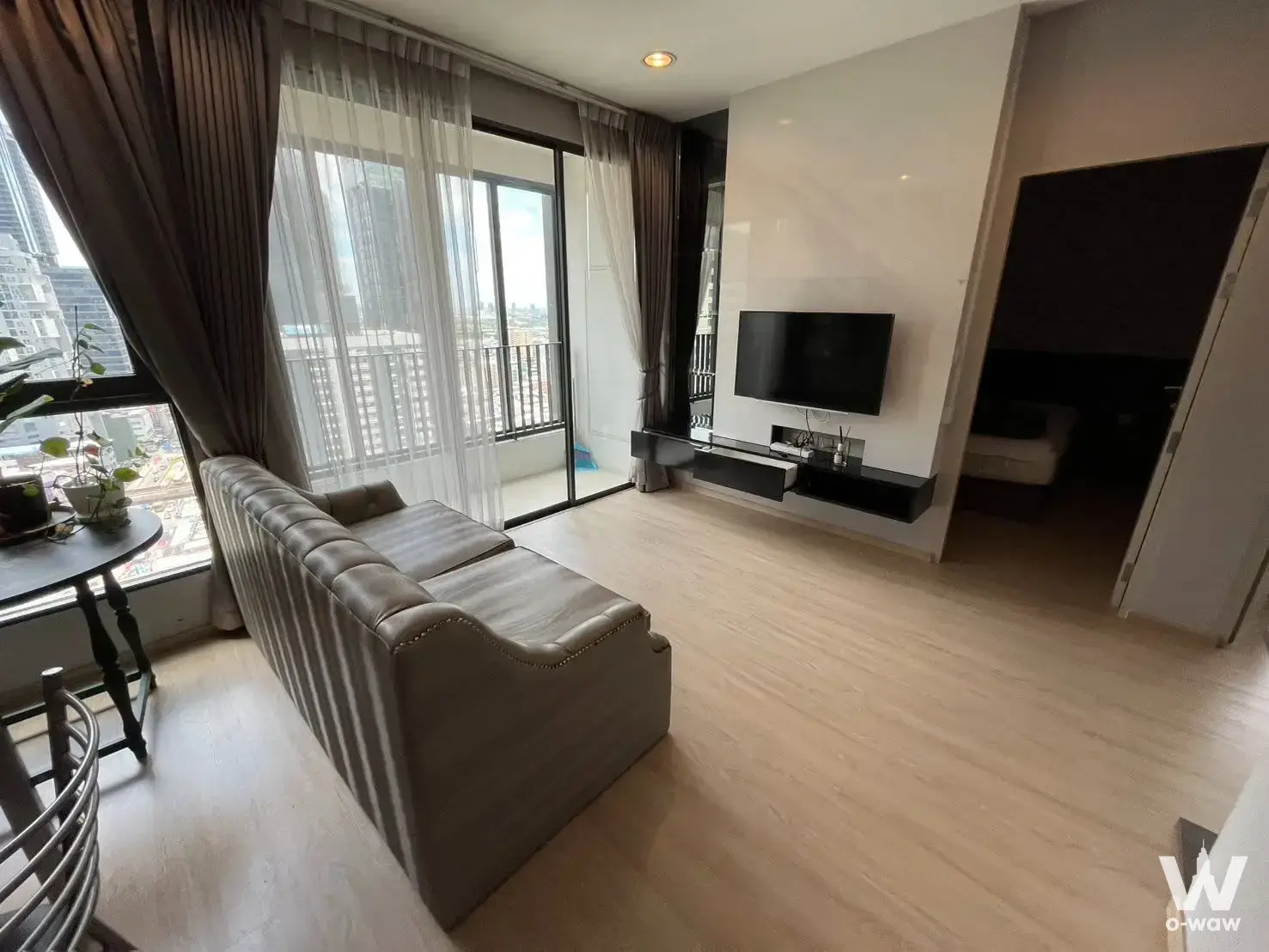 Condo with 2 bedrooms for rent at Ratchathewi, Bangkok, Thailand — photo 4 of 5