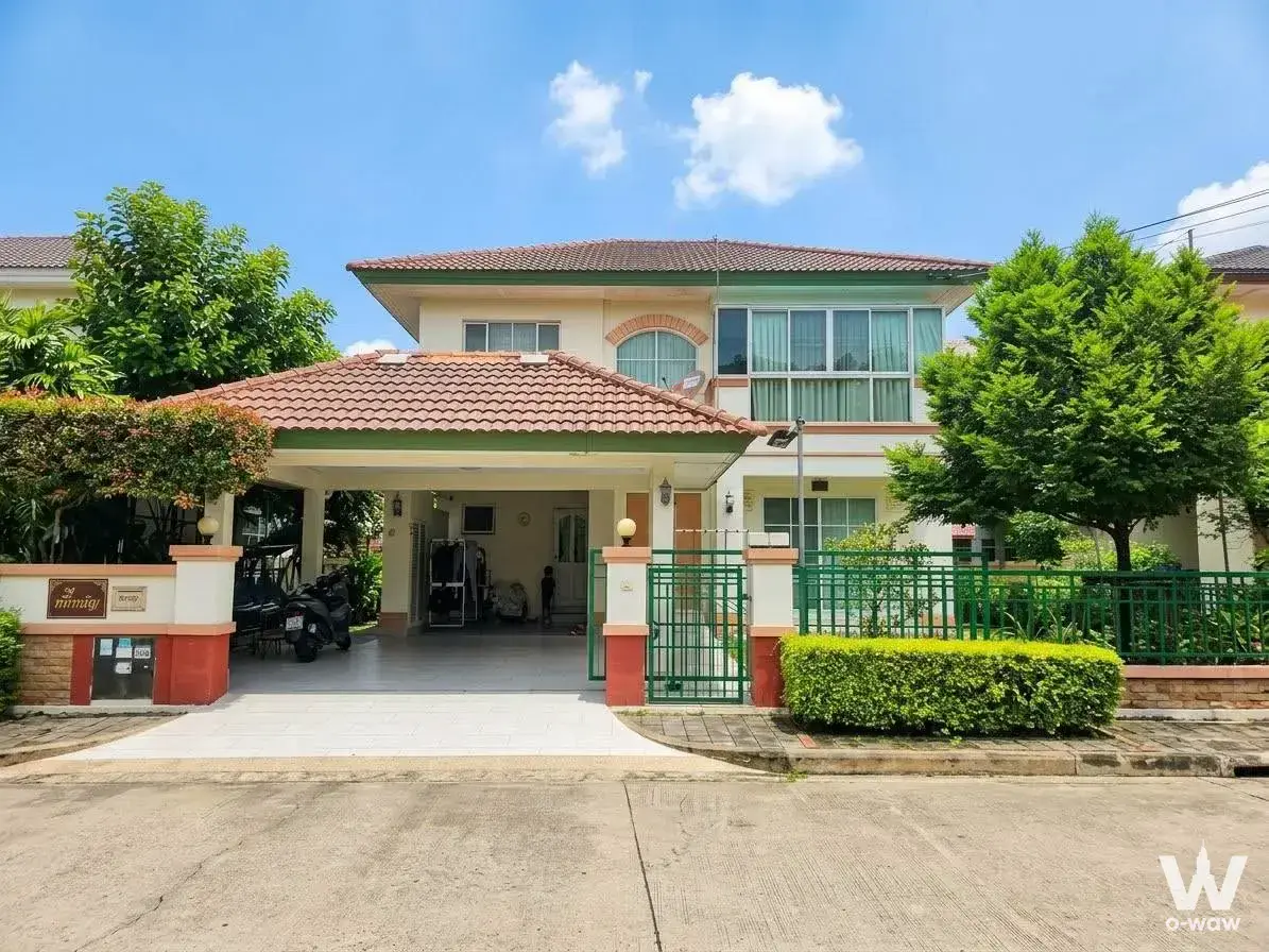 House with 3 bedrooms for sale at Mantana 1 Village, On Nut - Wongwaen Soi 18/8, Sukhapiban 2 Road, Soi 25, Dok Mai, Prawet, Bangkok — photo 1 of 5