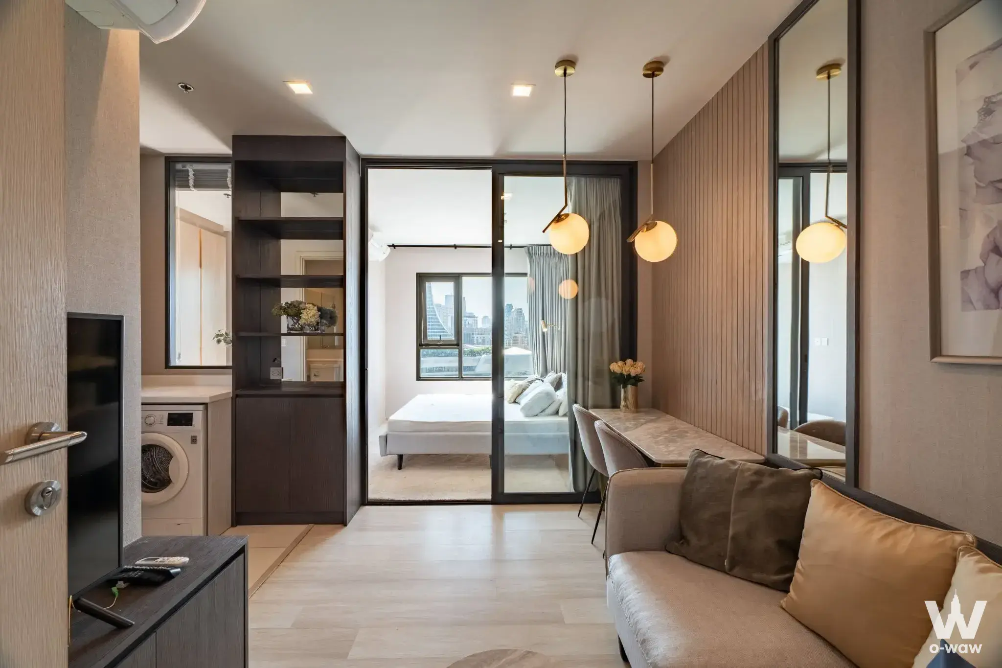 Condo with 1 bedroom for sale at Life One Wireless — photo 1 of 5