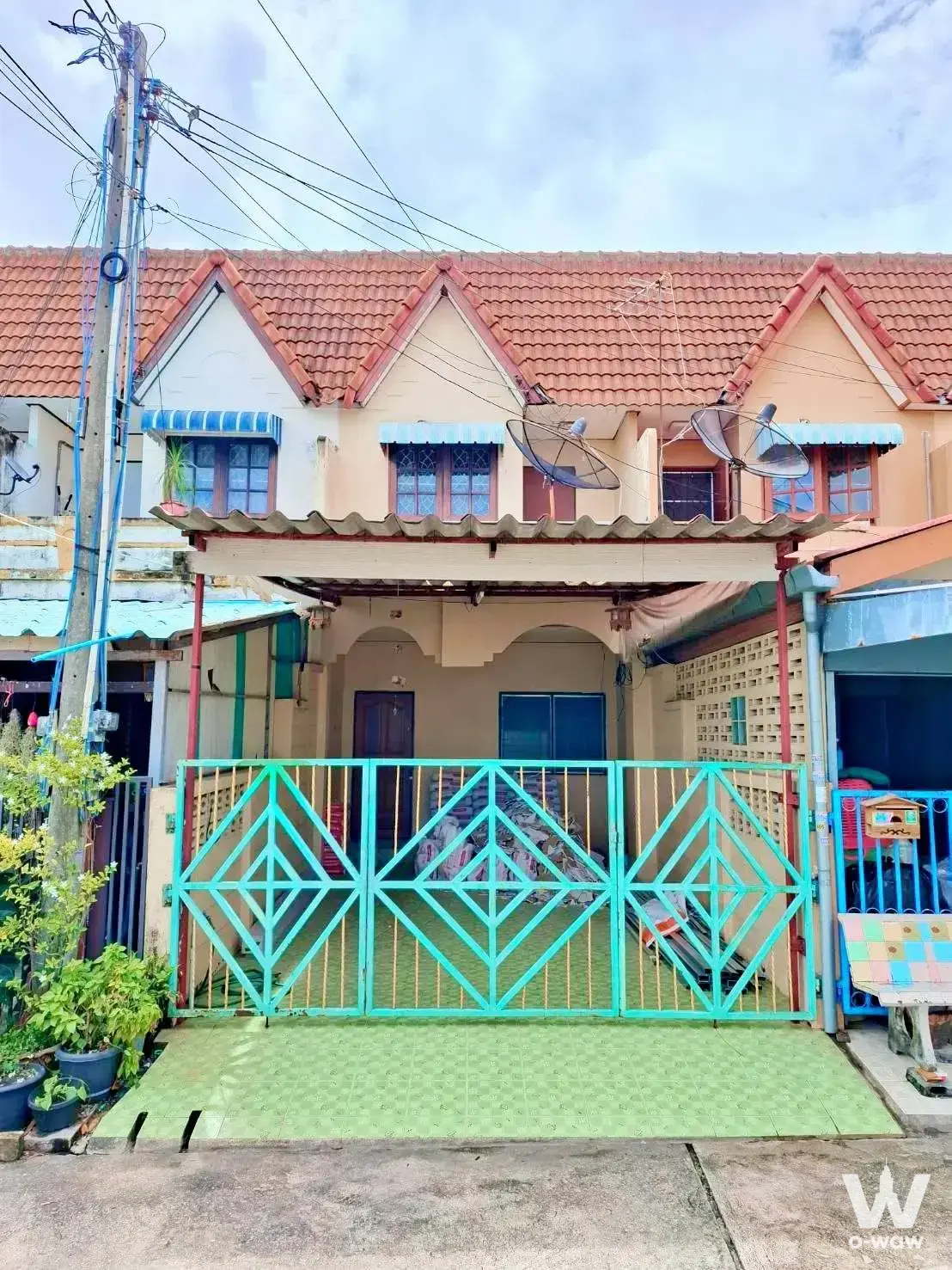 292/72, Ban Chang Thani Village, near Lotus Ban Chang, Ban Chang Intersection, Ban Chang Hospital, and Ban Chang Kanchanukulwittaya School