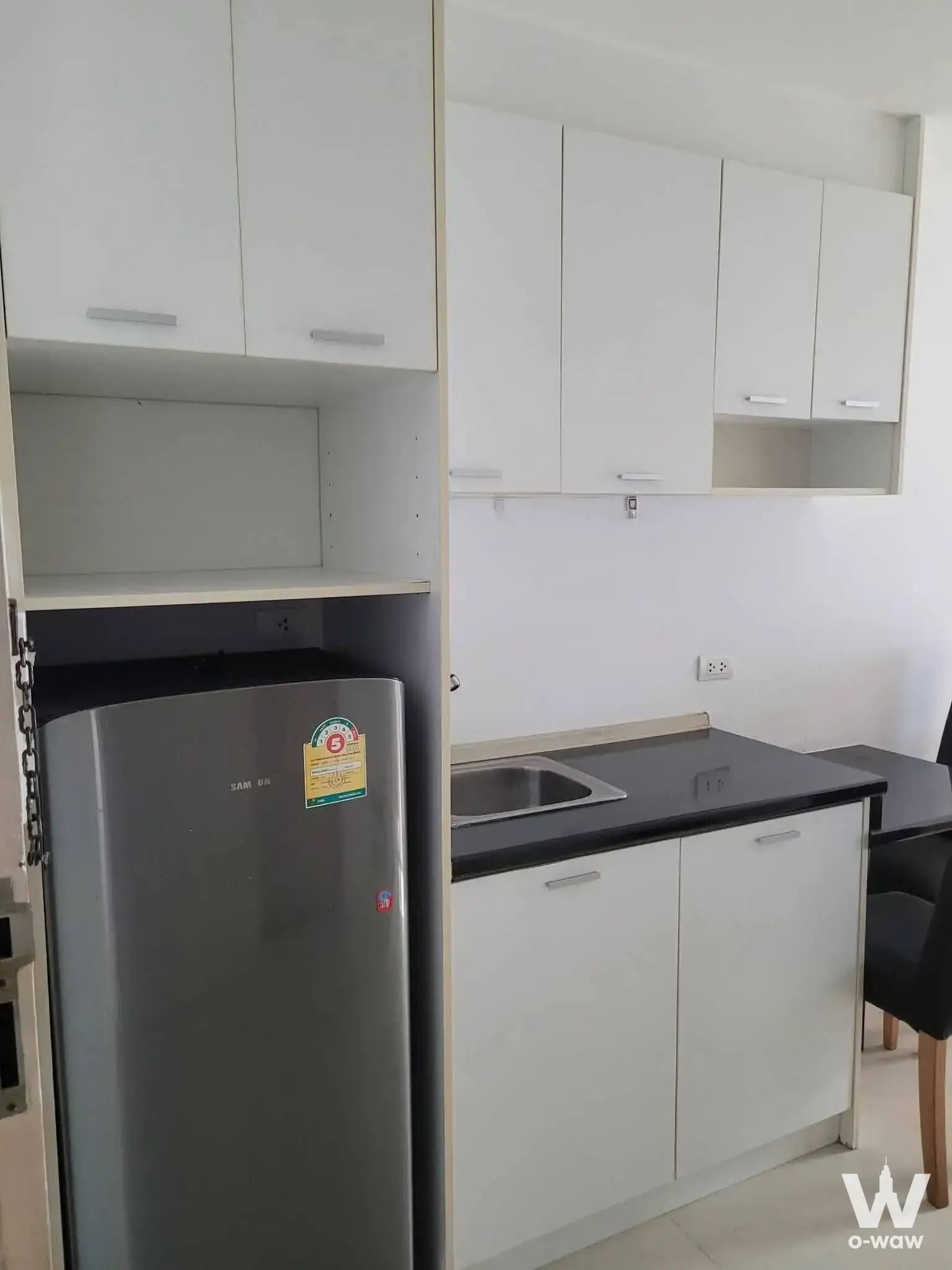 Condo with 1 bedroom for rent at Siri Residence — photo 4 of 4