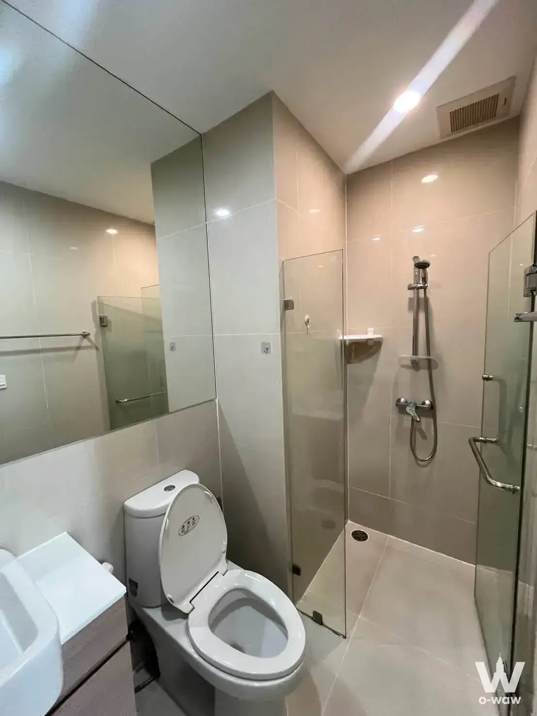 Condo with 1 bedroom for rent at Noble Revolve Ratchada 2 — photo 5 of 5