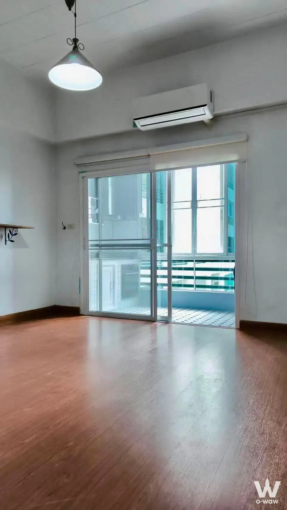 Soi Charan Sanitwong 96/1, near Yanhee Hospital, MRT Bang O Station. View of Chao Phraya River.