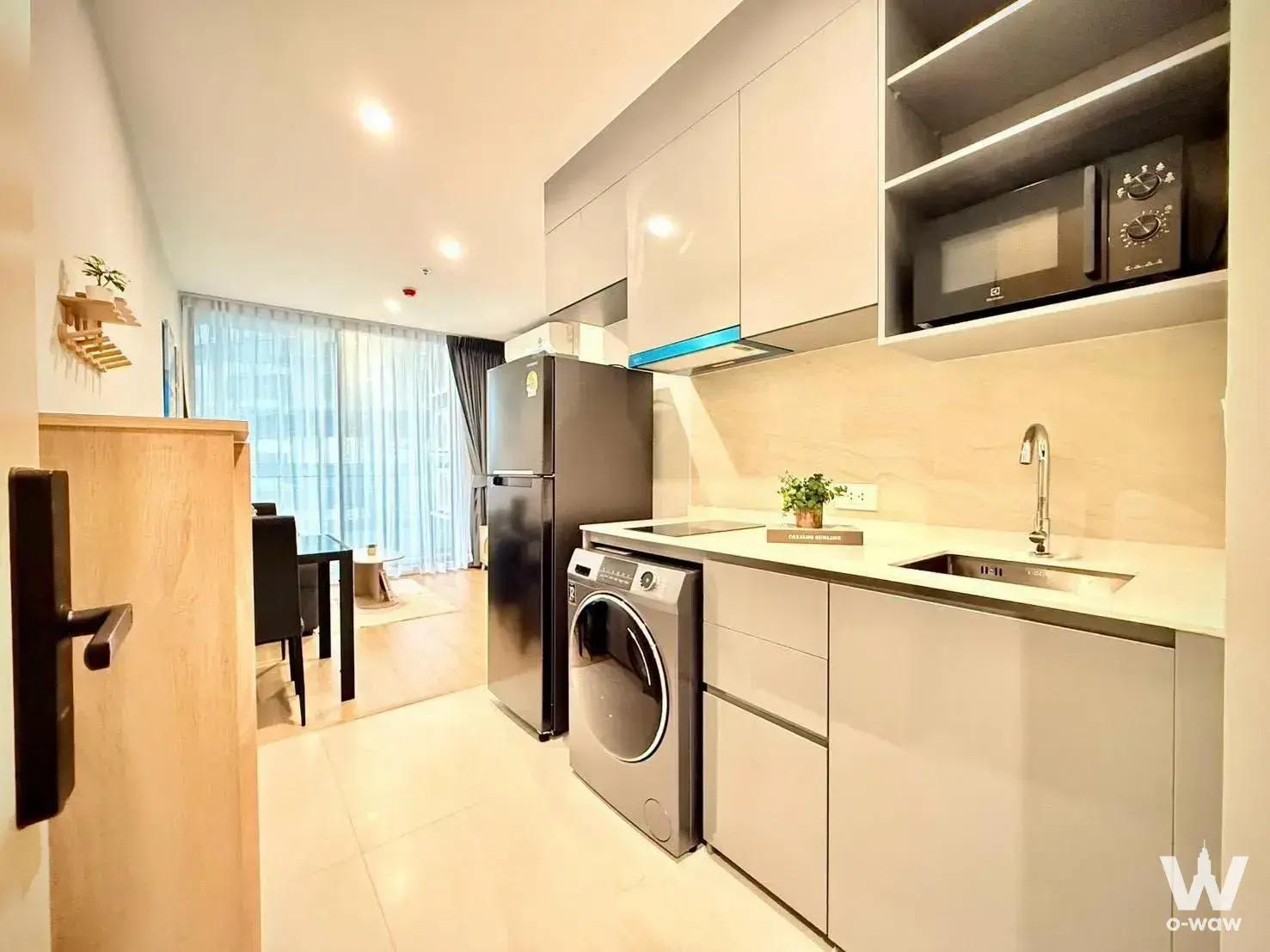 92/161 Building D, Floor 17, Near BTS Punnawithi Station (450 meters, shuttle bus available), Sukhumvit 64