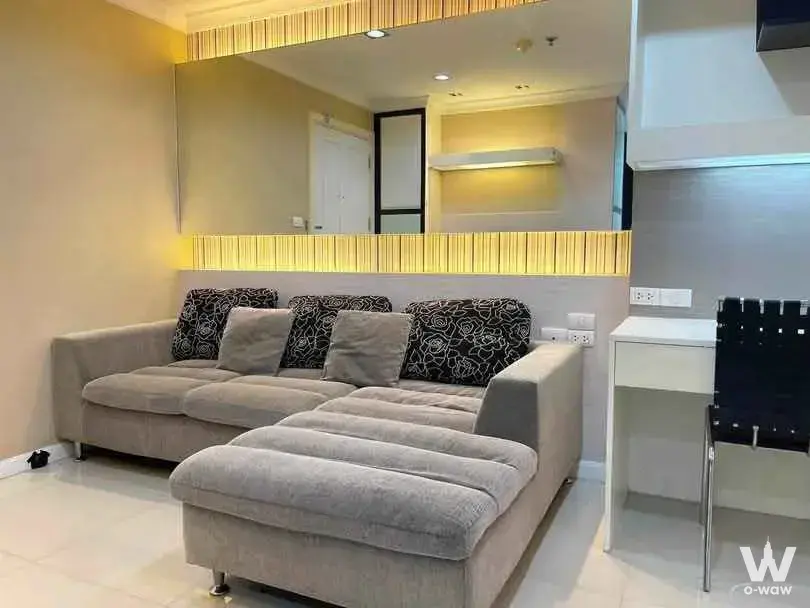 Condo with 1 bedroom for rent at Lumpini Place Rama 9 - Ratchada — photo 3 of 5