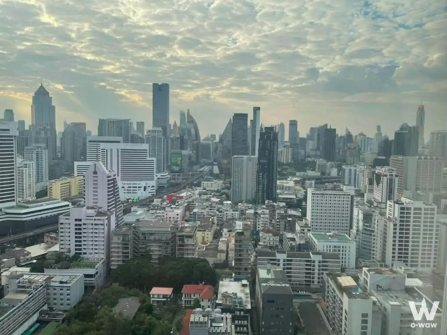 Condo with 2 bedrooms for rent at Lumpini Suite Sukhumvit 41 — photo 2 of 5