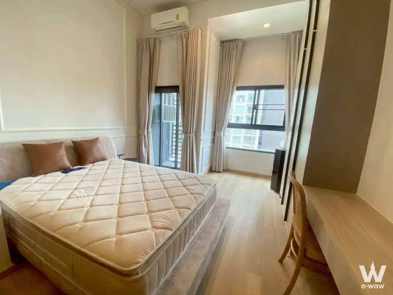 219 Krung Thon Buri Road, Khlong San, Bangkok, Thailand 10600