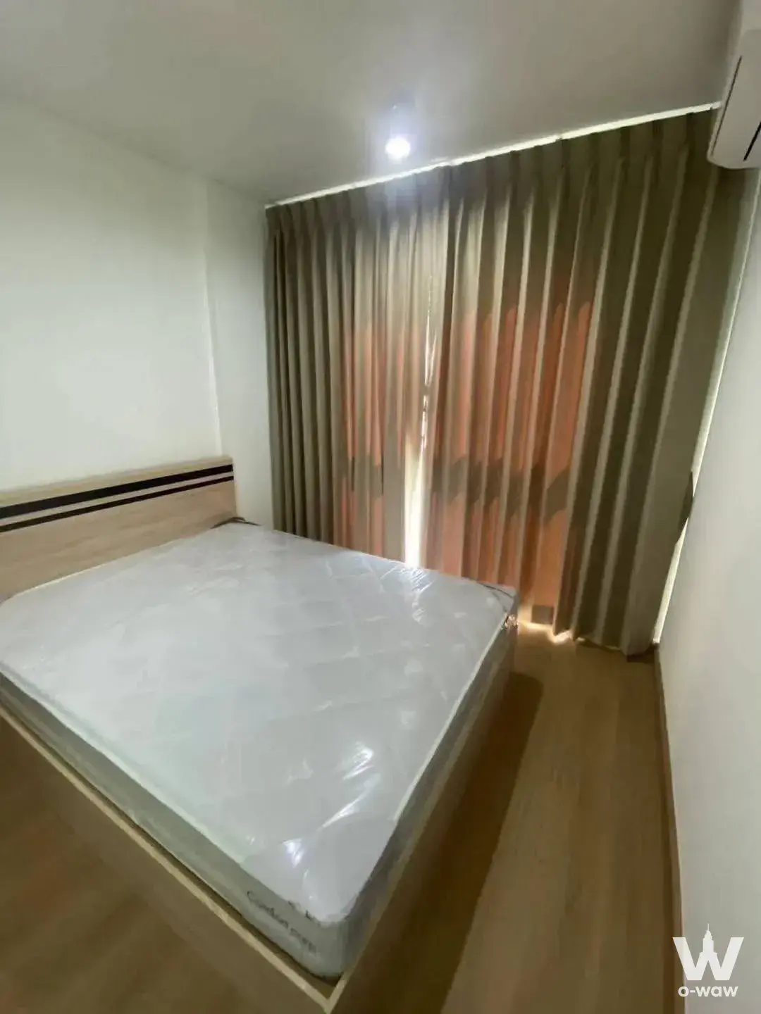 Condo with 1 bedroom for rent at The Iris Condo — photo 2 of 5
