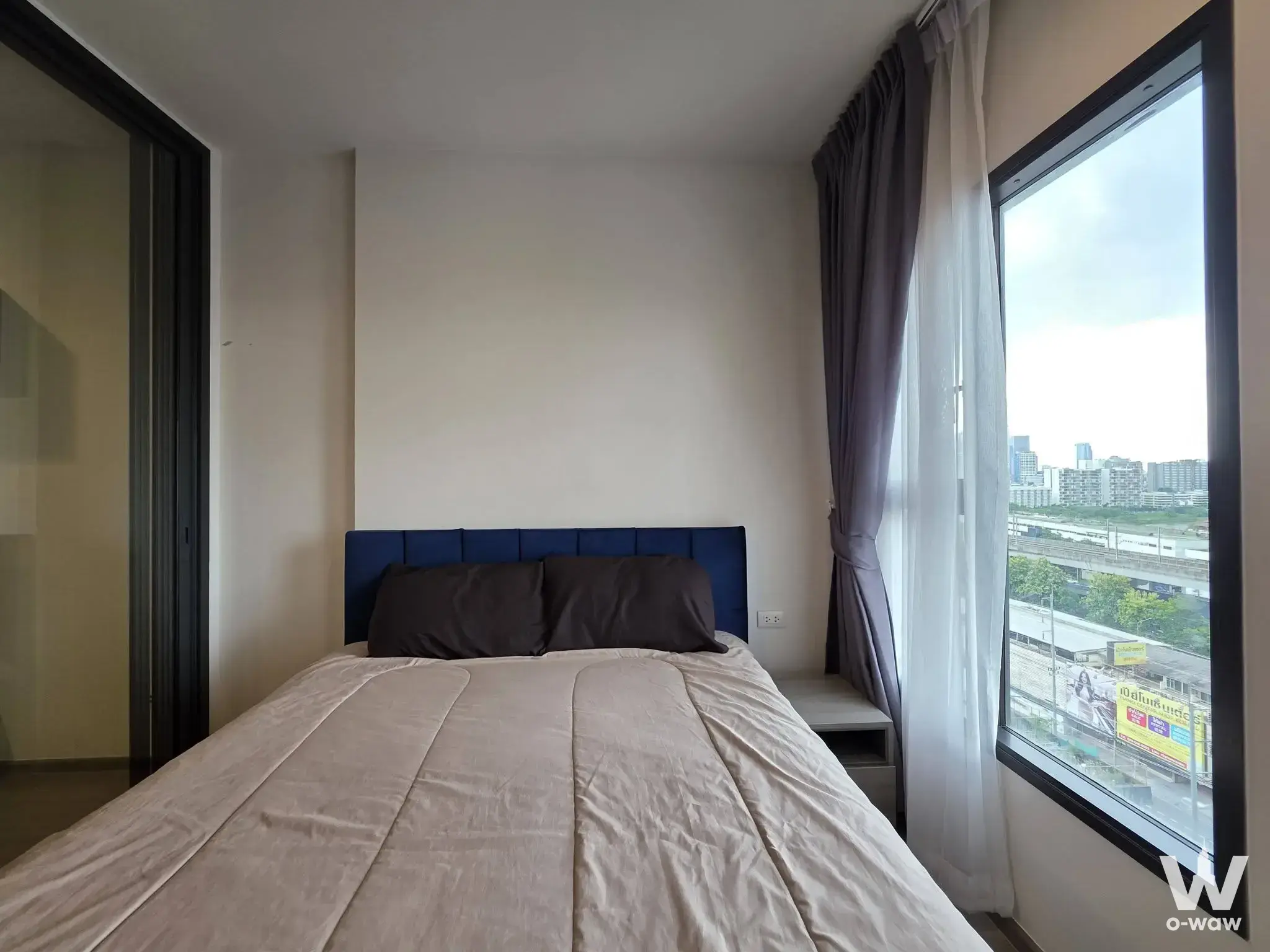 Commercial with 1 bedroom for rent at THE BASE Phetchaburi-Thonglor เดอะ เบส เพชรบุรี - ทองหล่อ — photo 5 of 5