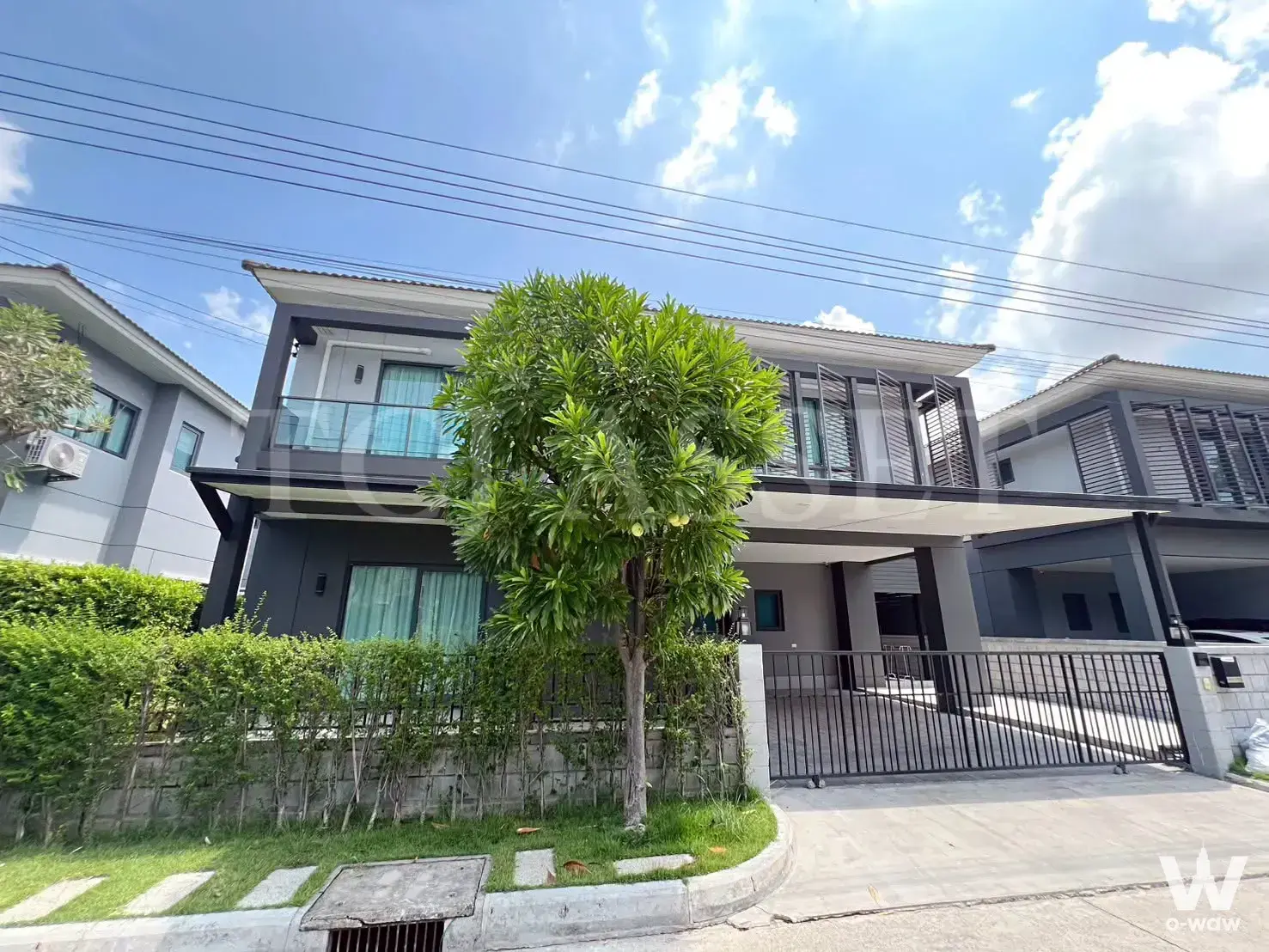 King Kaew Road, Racha Thewa Subdistrict, Bang Phli District, Samut Prakan Province