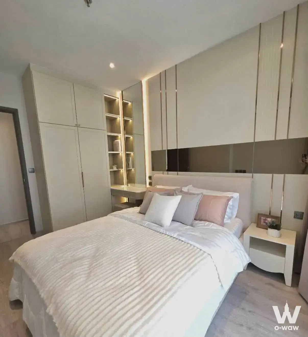 Condo with 2 bedrooms for rent at Rhythm Ekkamai Estate — photo 2 of 5