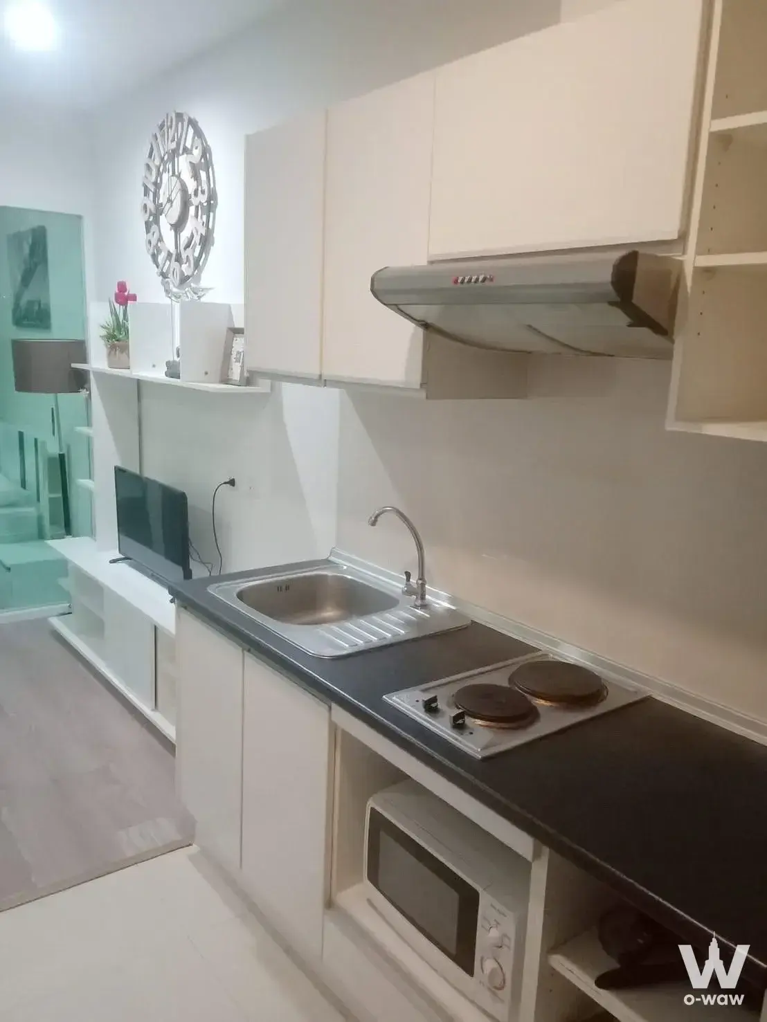 Condo with 1 bedroom for rent at Astro Condominium — photo 4 of 5
