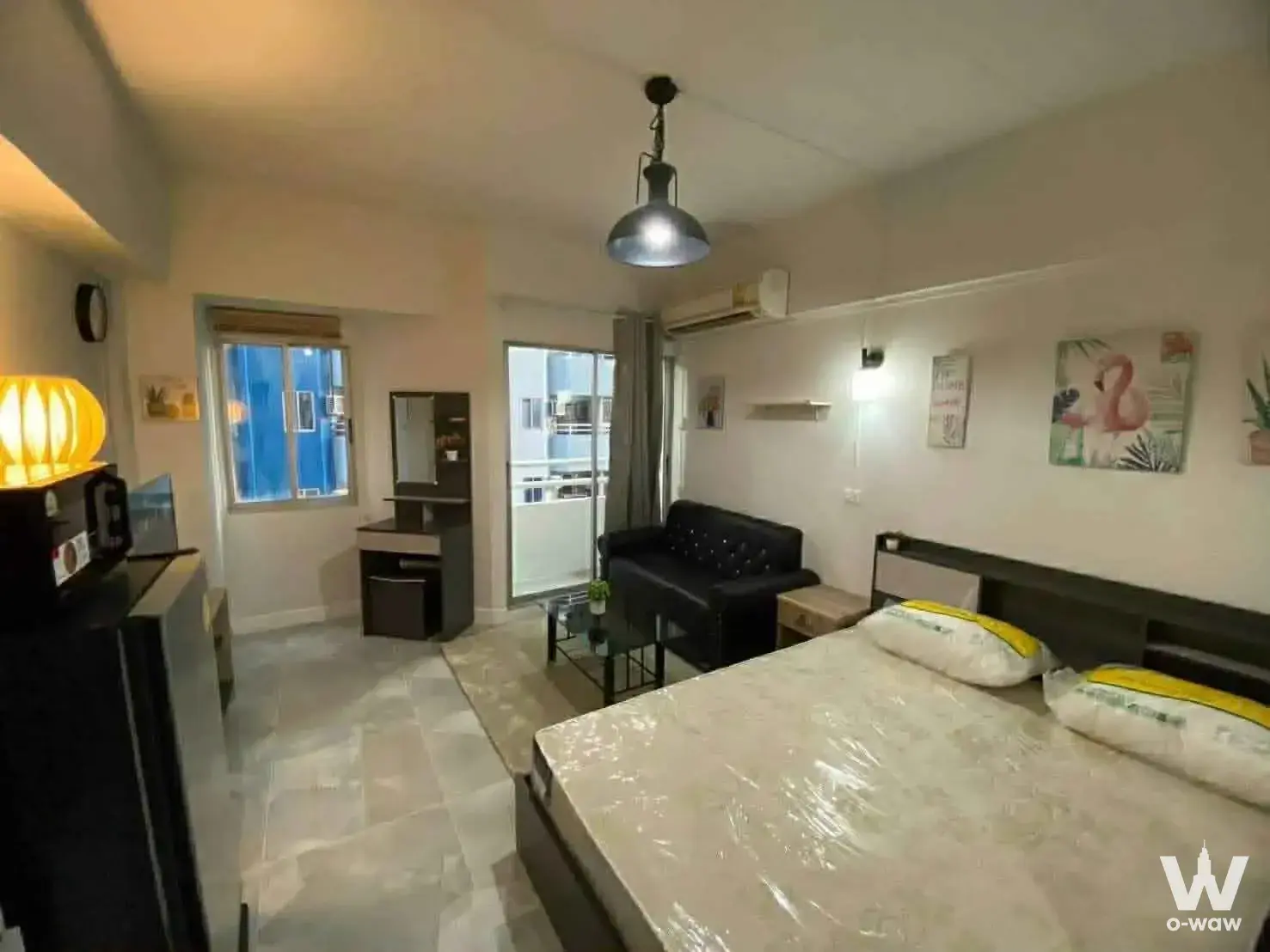 Soi Sukhumvit 38, opposite Seacon Square, Bangkok, Thailand