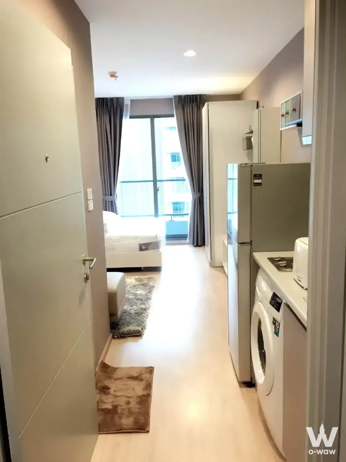 Condo with 1 bedroom for rent at Ideo Wutthakat — photo 1 of 4