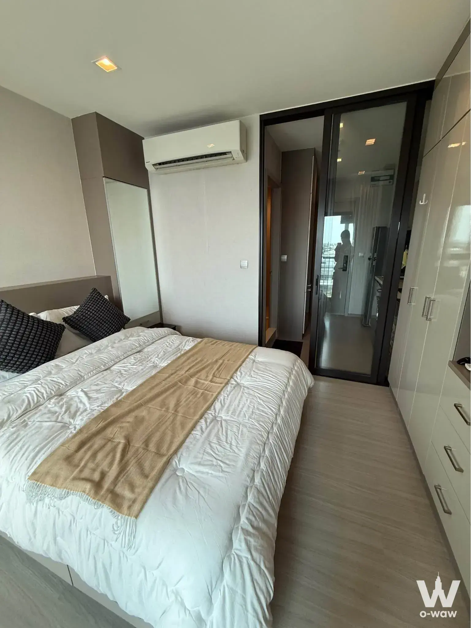 Sukhumvit Road, Phra Khanong, Bangkok, Thailand 10260