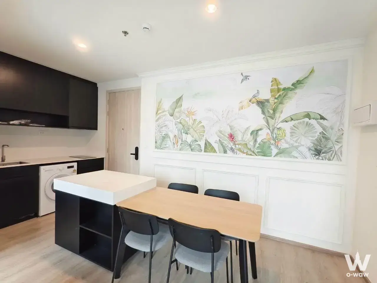 Condo with 2 bedrooms for rent at Nue District R9 — photo 2 of 5