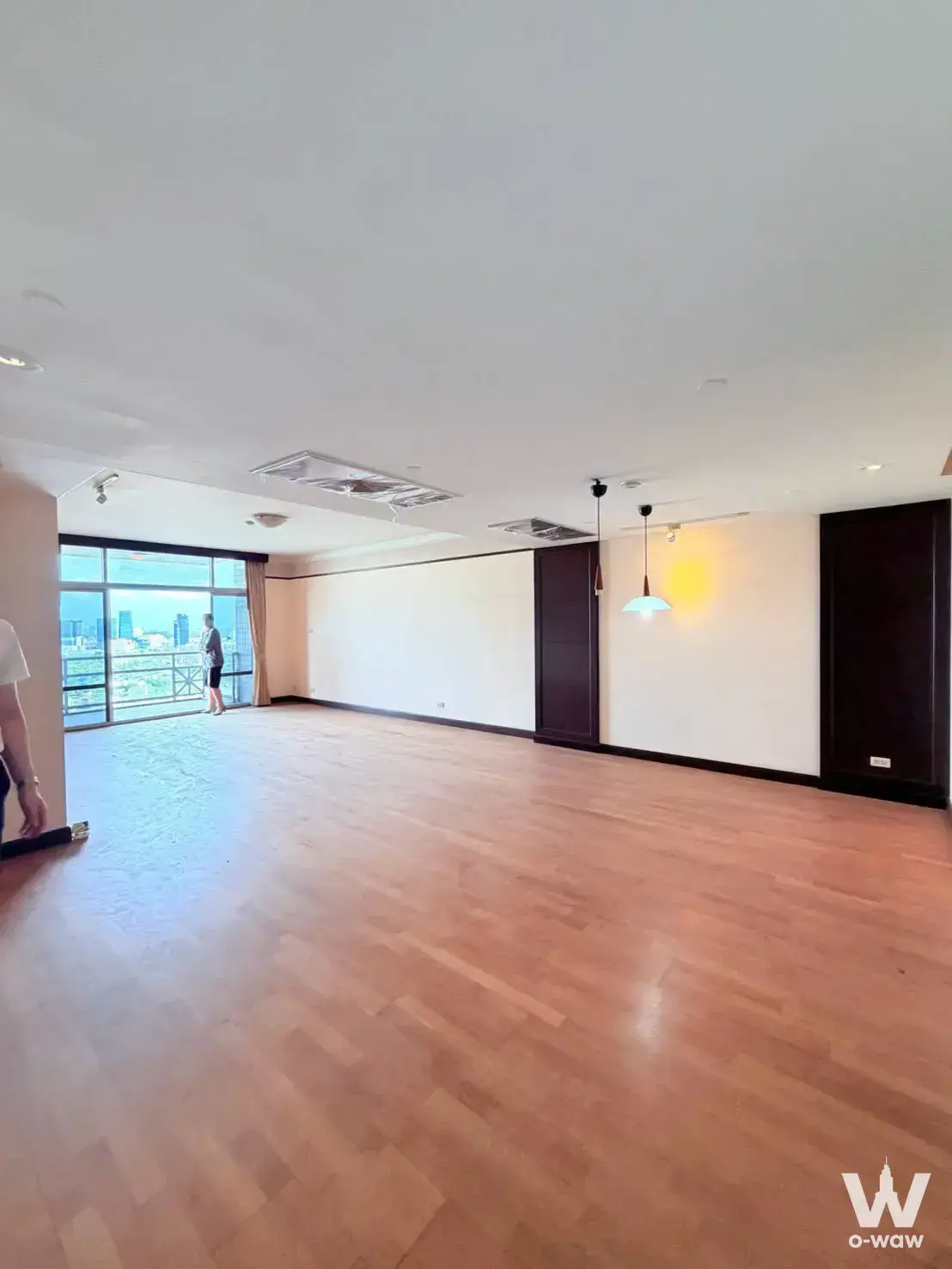 Condo with 2 bedrooms for sale at All Seasons Mansion — photo 1 of 5