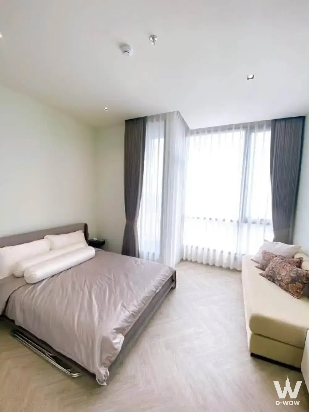 Condo with 1 bedroom for rent at Chapter Charoennakhon–Riverside — photo 1 of 4